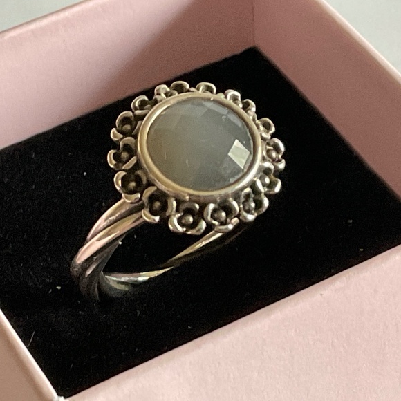 Pandora Silver and Black Ring - Picture 2 of 8